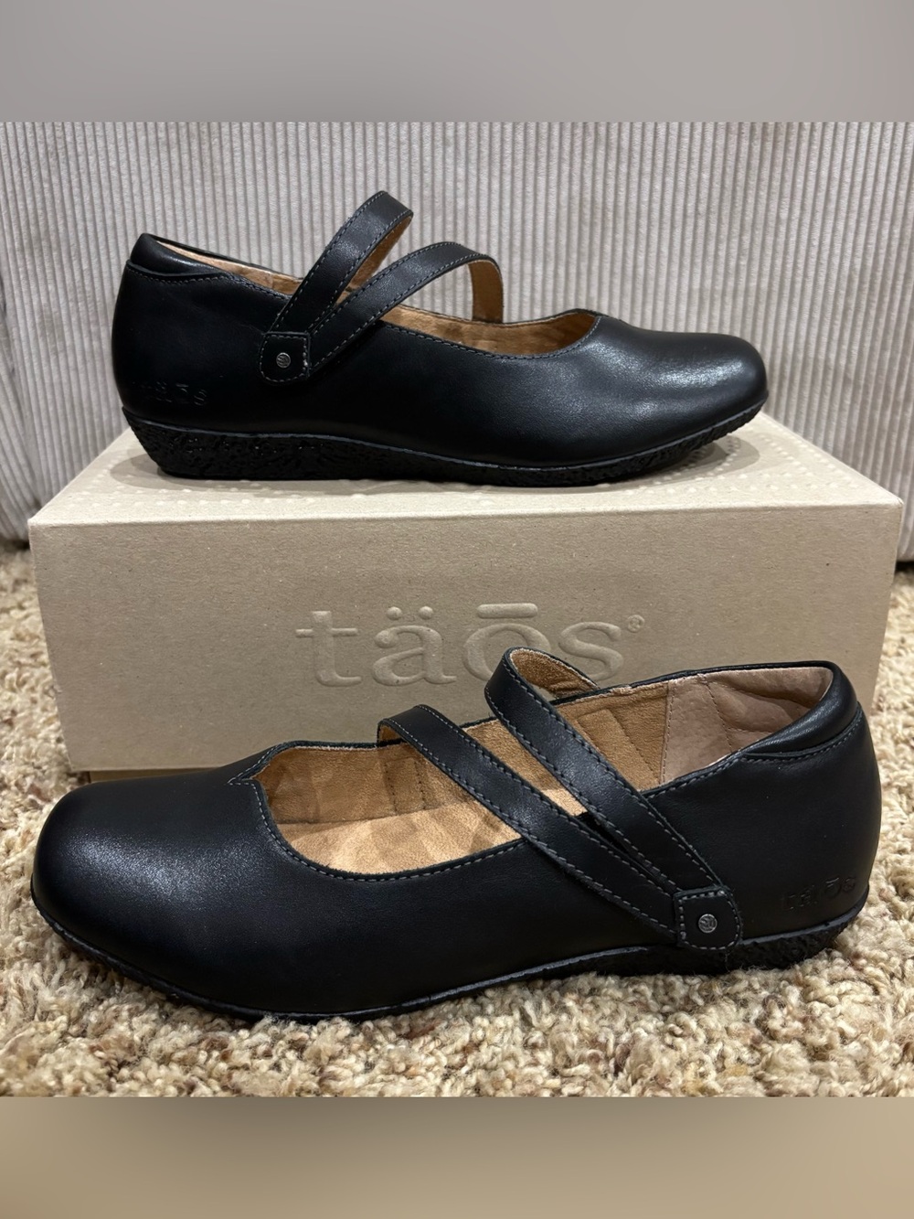 täōs Banter Mary Jane Flats Shoes Black Leather Womens Sz 7.5